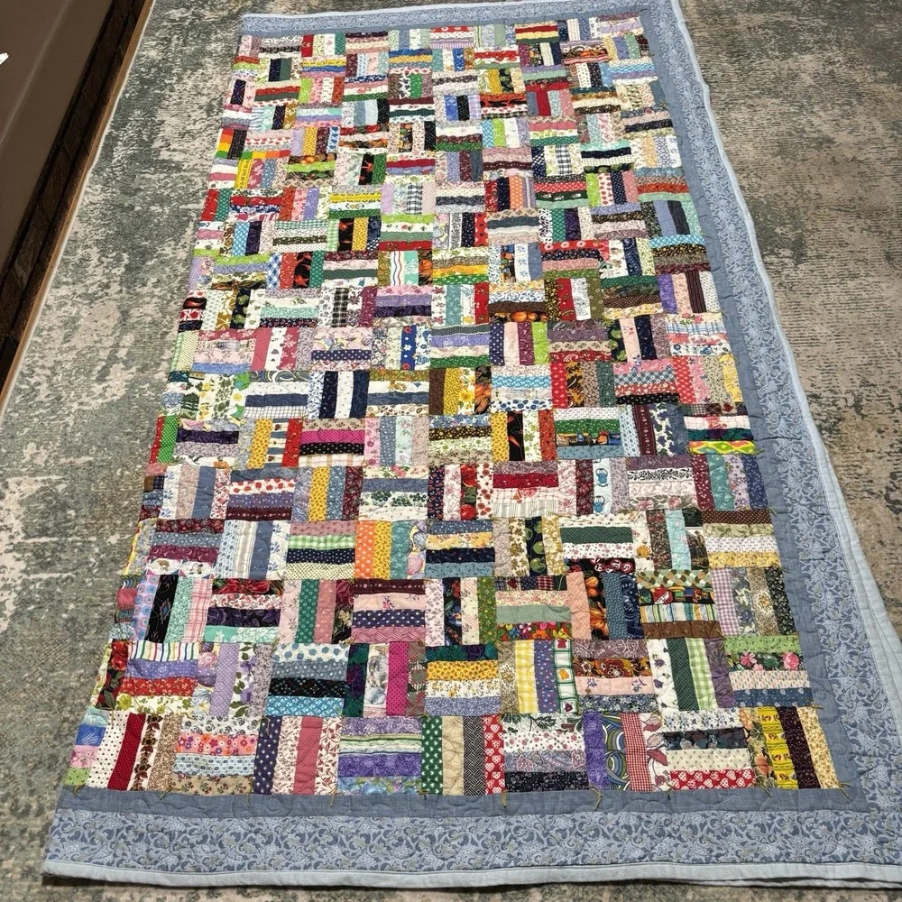 Handmade Vintage Scrap Quilt 88 x 92 – Unique Patchwork – Cottage/Primitive